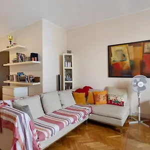 https://appartamento-cadolini.italymilanhotels.net